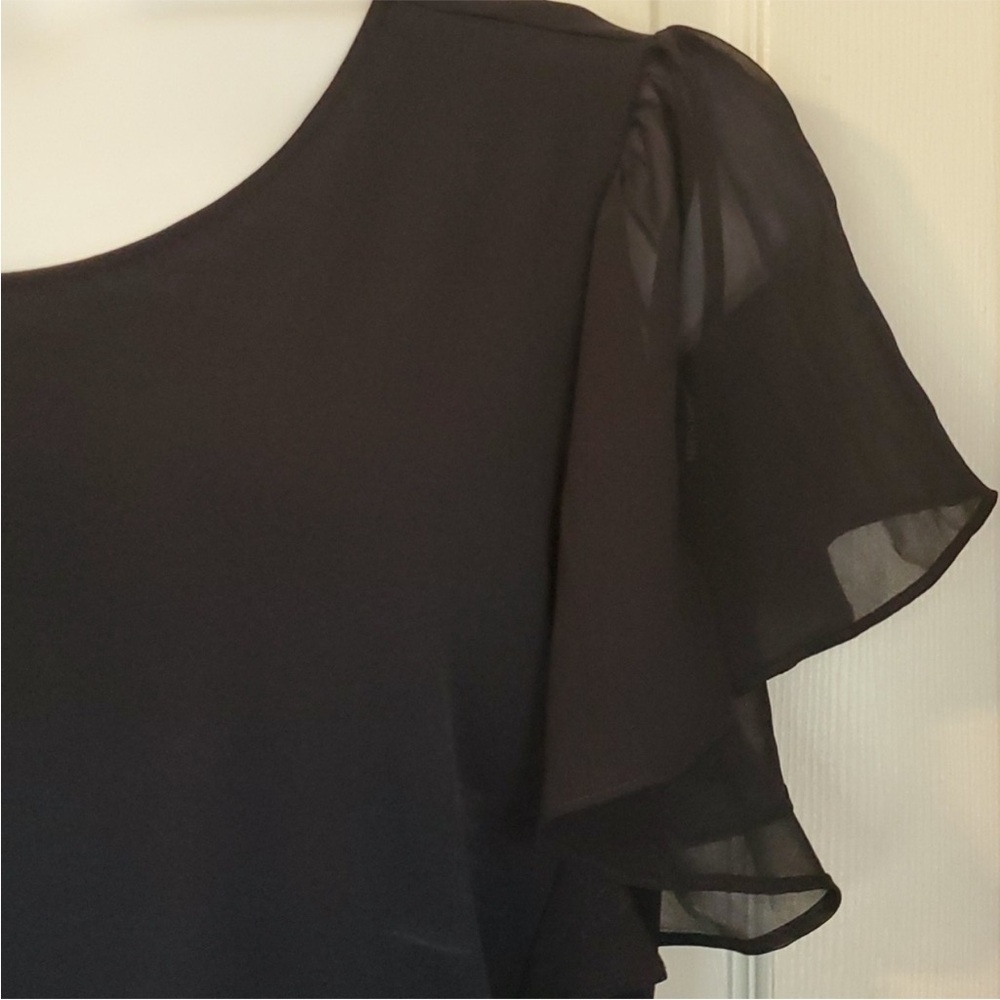 Calvin Klein Navy Blue top size XL with round neck and flutter sleeves - Picture 6 of 7